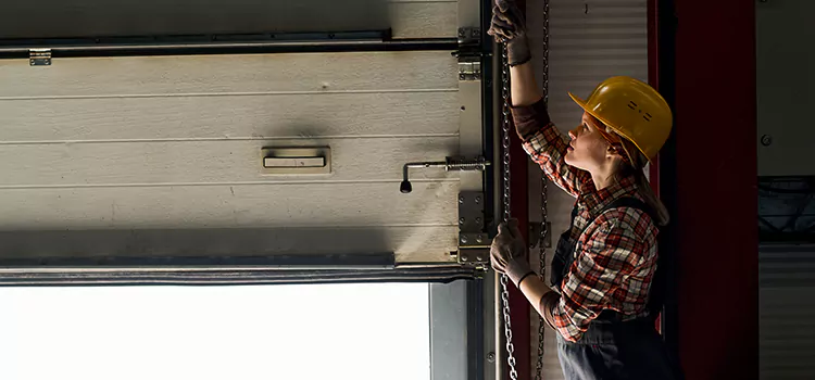 Addressing Common Garage Door Stoppage Issues in Weslaco, TX